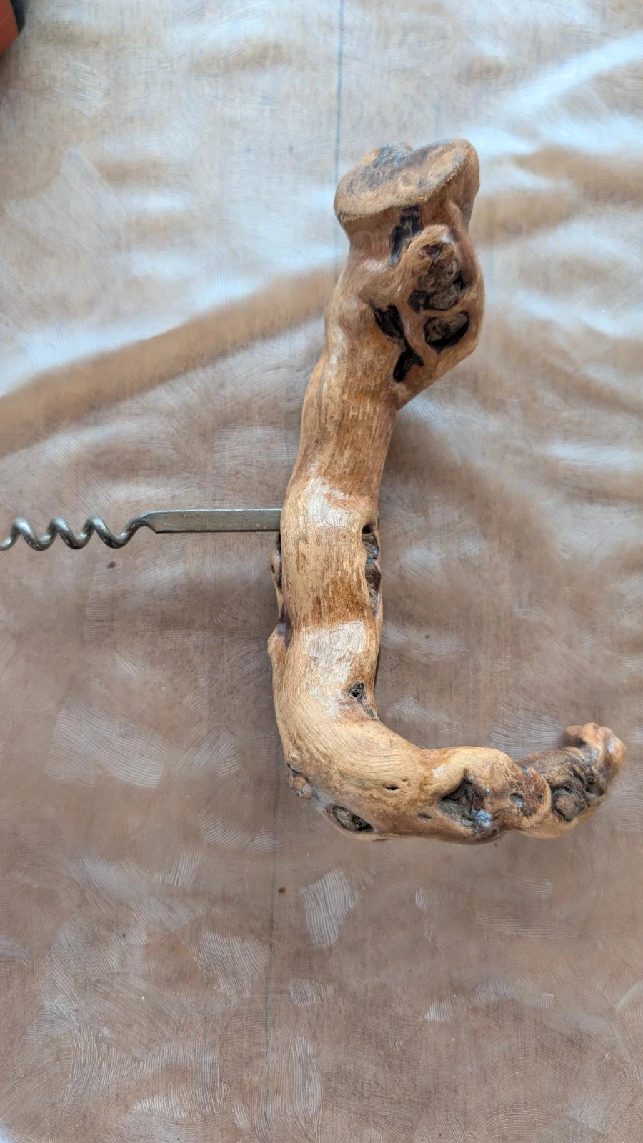 Vintage Laurent Siret corkscrew in vine block - Saury Serres Lézignan-Corbières – photo 4